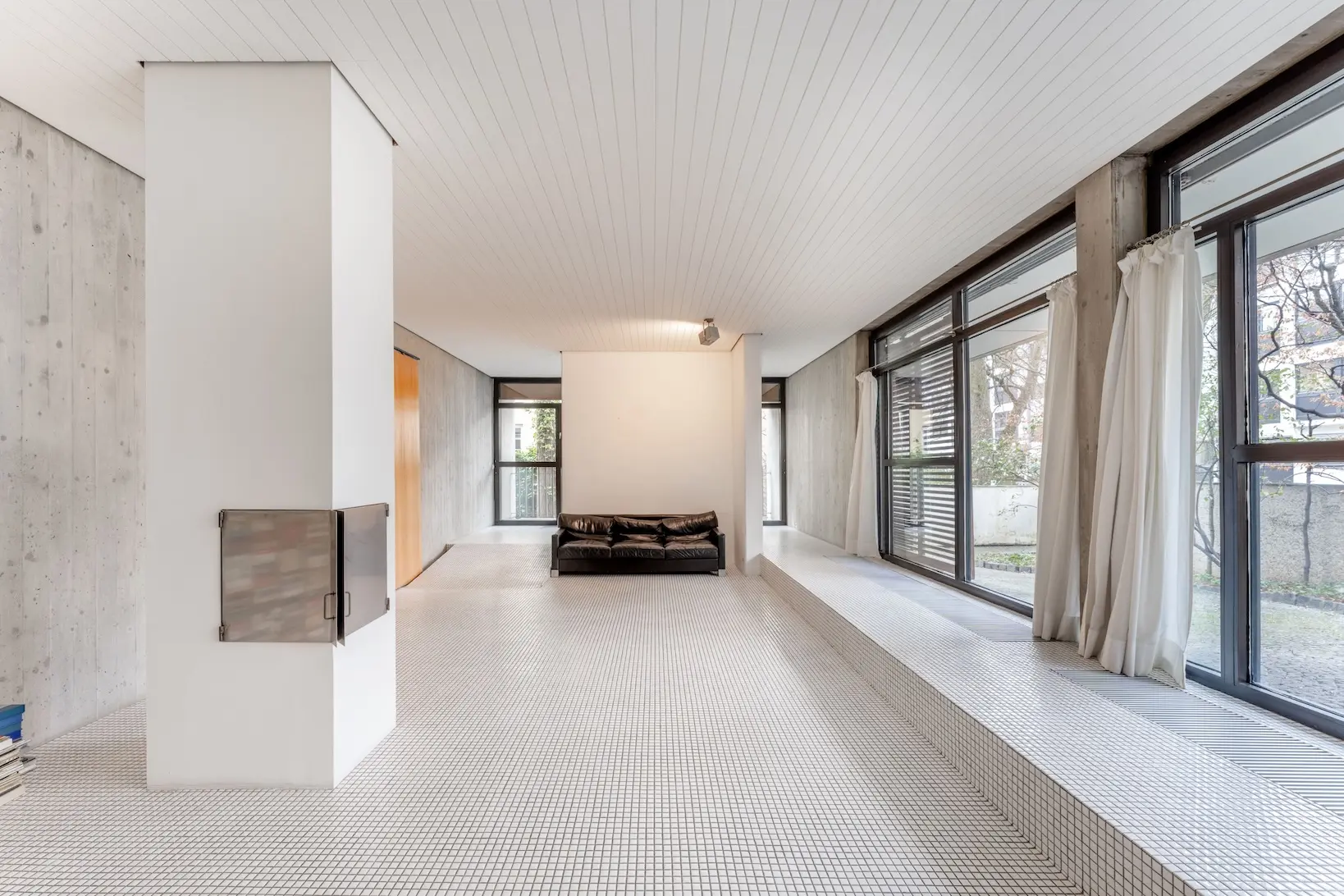 Architect's apartment in need of renovation